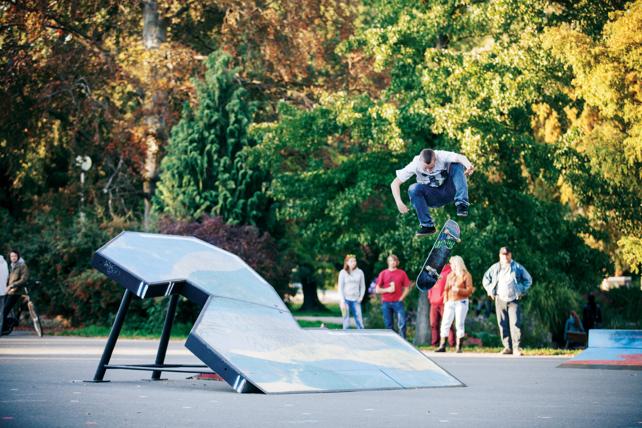 Michal Coufal froward flip / foto: Kubo Križo Michal Coufal froward flip / foto: Kubo Križo