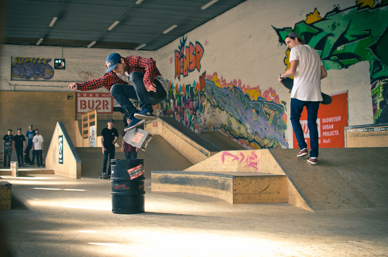 Michal Gálík switch flip over budvarská bečka / foto: Vašek Žalud Michal Gálík switch flip over budvarská bečka / foto: Vašek Žalud