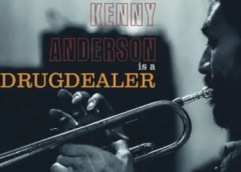 Kenny Anderson jako člen skejt-hudební sebranky Drugdealer