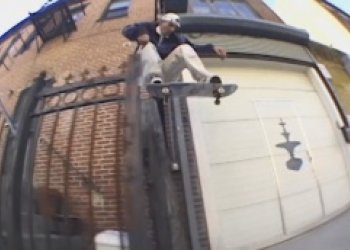 Skateboarding Johna Shanahana a ulice NY jdou náramně do sebe