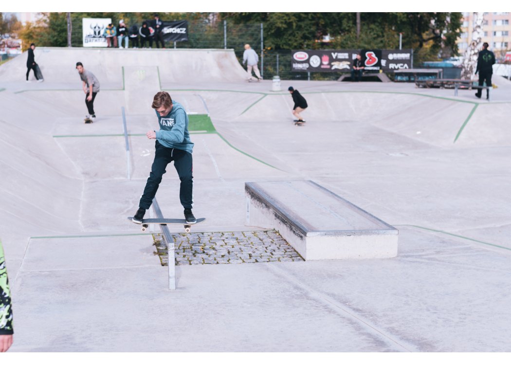 Denis Janeček frontside lipslide. / foto: Vašek Žalud