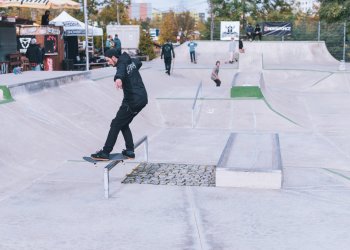 Karel Raichl frontside boardslide. / foto: Vašek Žalud