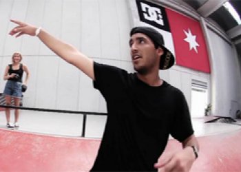 Kelvin Hoefler a jeho La Classe jednotrikovka