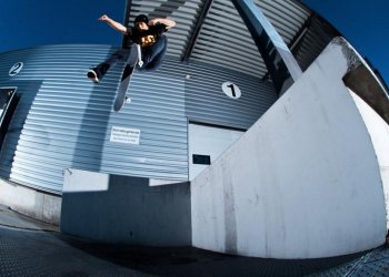 Německý skate ninja Michael Hoi Lejong Tan