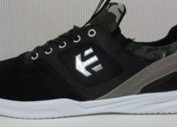 Dejte si fotky z Agenda Trade Show v LA