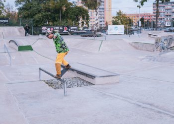 Dan Eliášek frontside crooked grind. / foto: Vašek Žalud