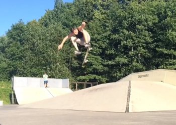 Kopáček a Včolek řádili v třineckém skateparku