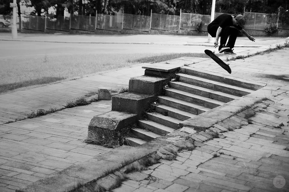 Varhel by Dominik Lešičko Varial heelflip. / foto: Dominik Lešičko