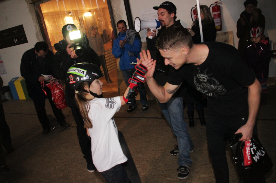 a_IMG_9305 High Five! / foto: Black Bee