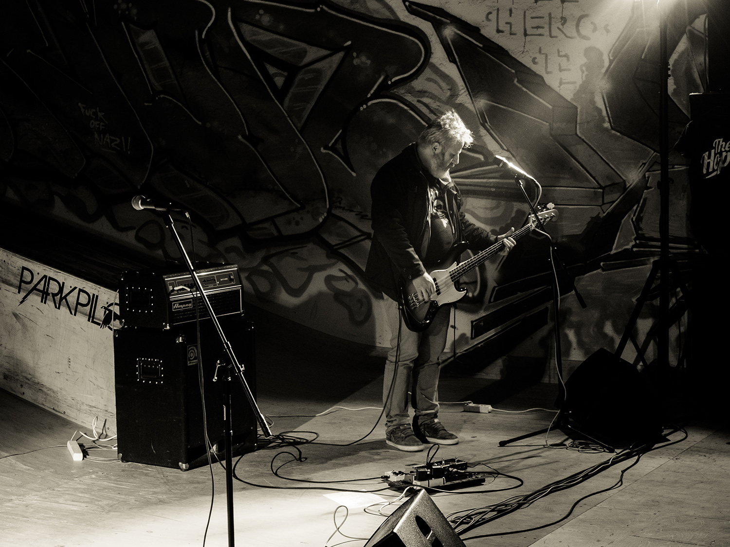 Míra Bartoš na výroční akci Skaterock 10 let s kapelou The Hope Míra Bartoš na výroční akci Skaterock 10 let s kapelou The Hope